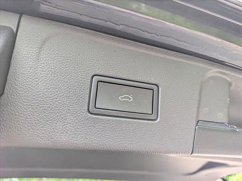 Certified 2023 Volkswagen Atlas SEL AWD/4WD image 25