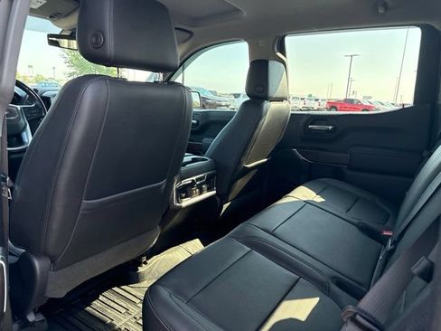 Used 2019 GMC Sierra 1500 SLT w/ SLT Premium Package AWD/4WD image 18