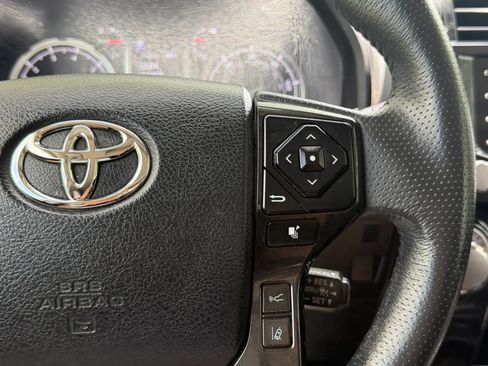 Used 2021 Toyota 4Runner Venture w/ Moonroof Package AWD/4WD image 34