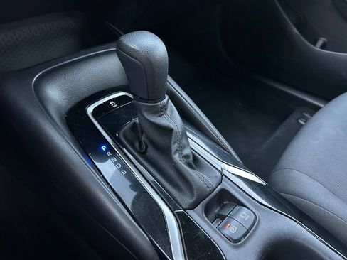 Used 2022 Toyota Corolla LE image 26