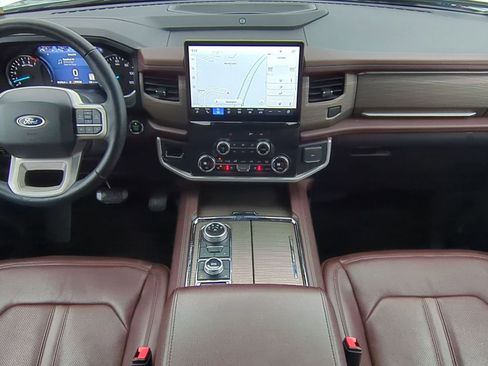 Used 2022 Ford Expedition Max Limited image 15
