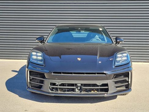 Certified 2024 Porsche Panamera 4 image 10