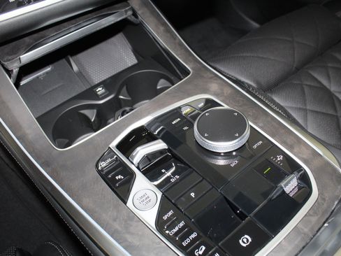 New 2026 BMW X5 xDrive40i w/ M Sport Package image 24