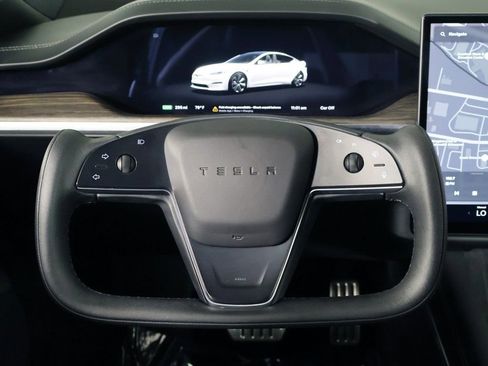 Used 2022 Tesla Model S AWD/4WD image 37