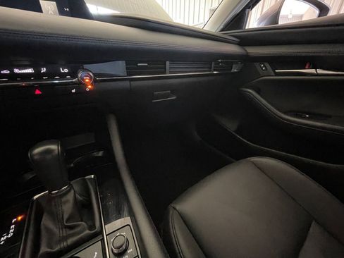 Used 2025 MAZDA MAZDA3 s image 32