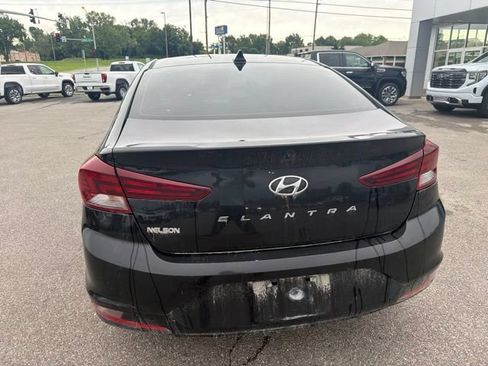 Used 2019 Hyundai Elantra SEL FWD image 22