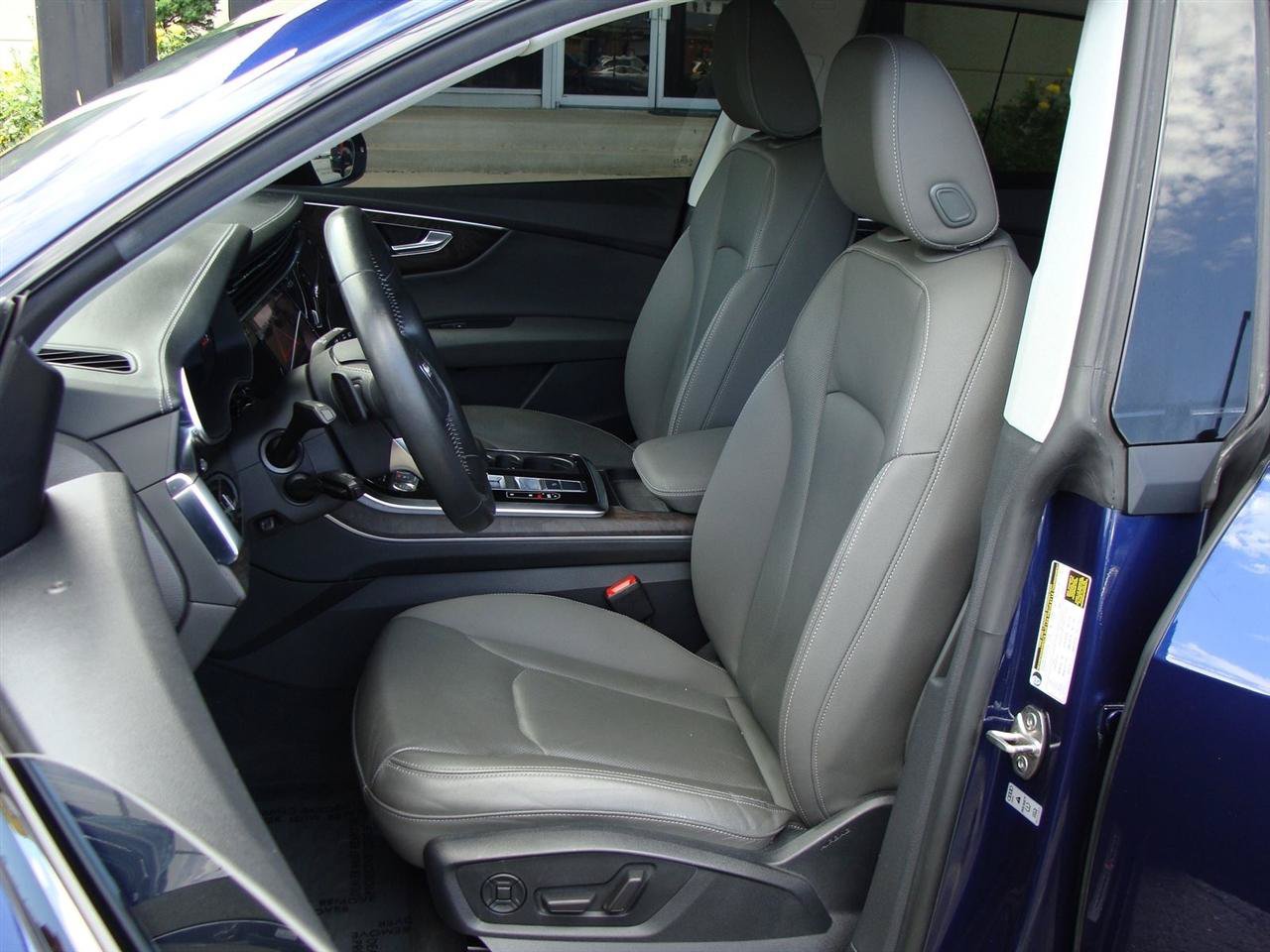Used 2019 Audi Q8 Prestige AWD/4WD image 7
