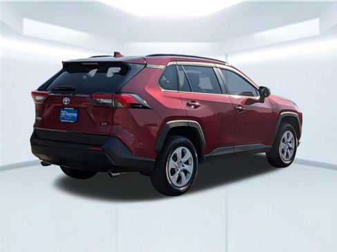 Used 2019 Toyota RAV4 LE image 6