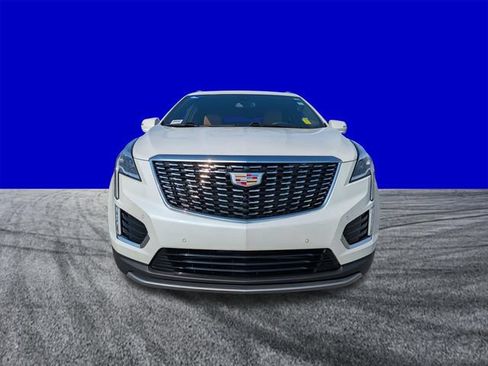 Used 2025 Cadillac XT5 Premium Luxury w/ LPO, Floor Liner Package FWD image 9