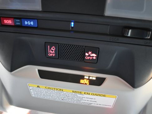 Used 2019 Subaru Crosstrek 2.0i Limited w/ Popular Package #3 image 35