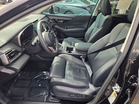 Used 2025 Subaru Outback Touring XT AWD/4WD image 22