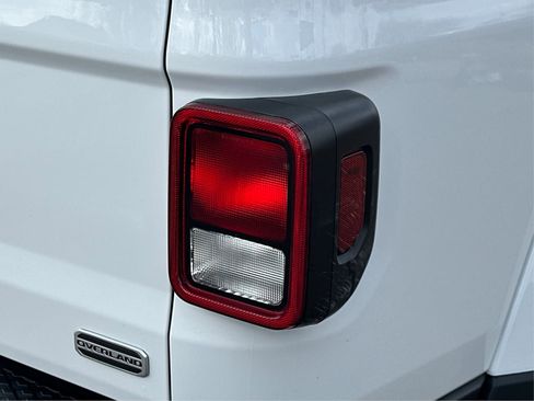 Used 2023 Jeep Gladiator Overland image 27