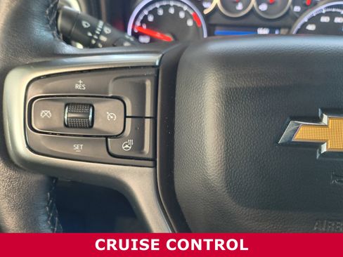 Used 2021 Chevrolet Silverado 1500 LT w/ Bed Protection Package image 11