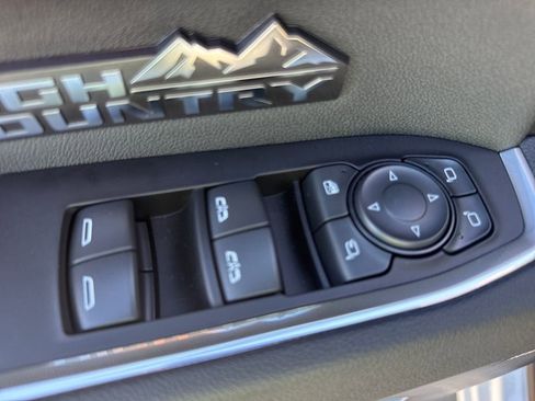 New 2026 Chevrolet Silverado 1500 High Country w/ Technology Package AWD/4WD image 23