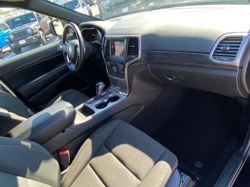 Used 2021 Jeep Grand Cherokee Freedom Edition AWD/4WD image 22