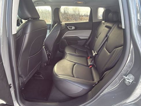 Used 2022 Jeep Compass Limited image 23