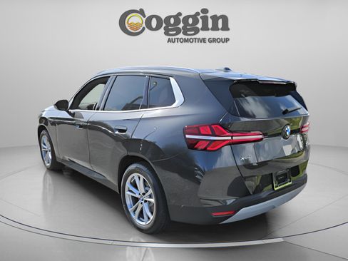 New 2025 BMW X3 xDrive30i w/ Convenience Package image 2