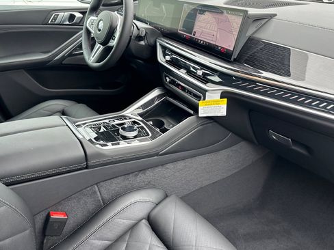 New 2026 BMW X6 M60i w/ Executive Package image 13