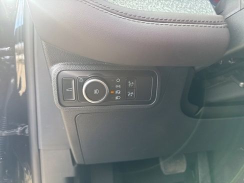 New 2026 Ford Explorer Platinum w/ LUX Leather Package image 10