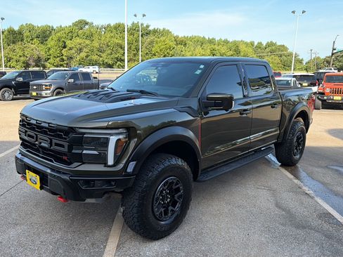 Used 2025 Ford F150 Raptor w/ Equipment Group 803A Raptor R AWD/4WD image 39