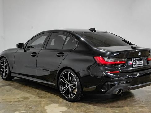 Used 2019 BMW 330i Sedan w/ M Sport Package RWD image 14