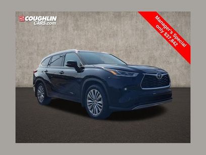 Used 2022 Toyota Highlander Platinum