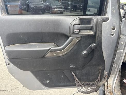 Used 2013 Jeep Wrangler Unlimited Sport AWD/4WD image 17