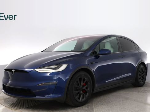 Used 2023 Tesla Model X AWD/4WD image 2