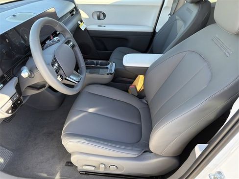 New 2026 Hyundai Ioniq 5 SEL image 9