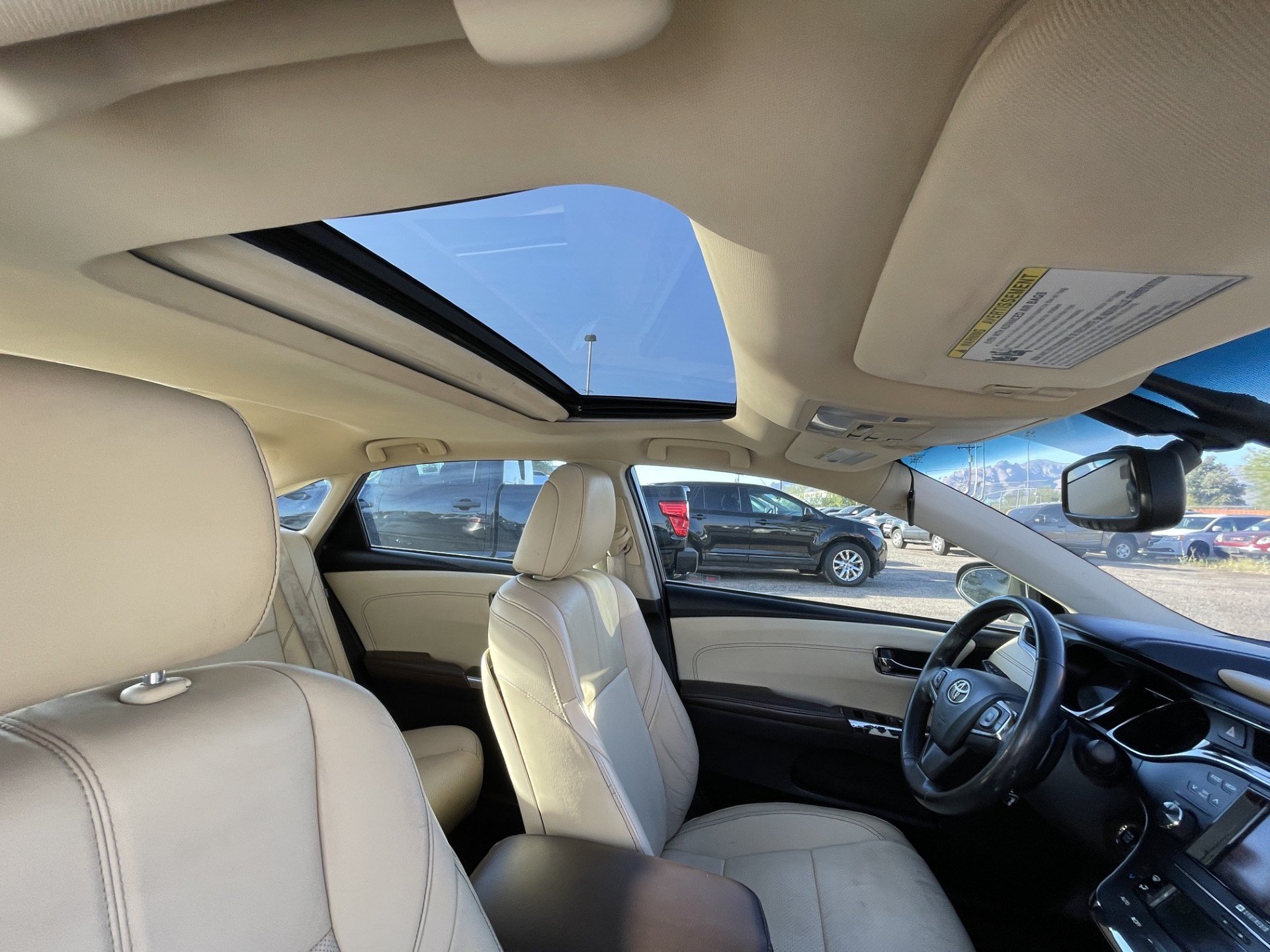 Used 2013 Toyota Avalon FWD image 30