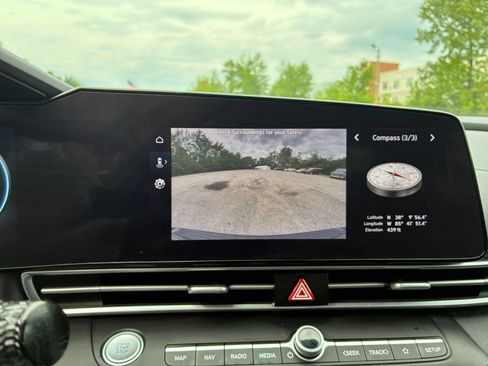 Used 2023 Hyundai Elantra SEL w/ Convenience Package FWD image 18