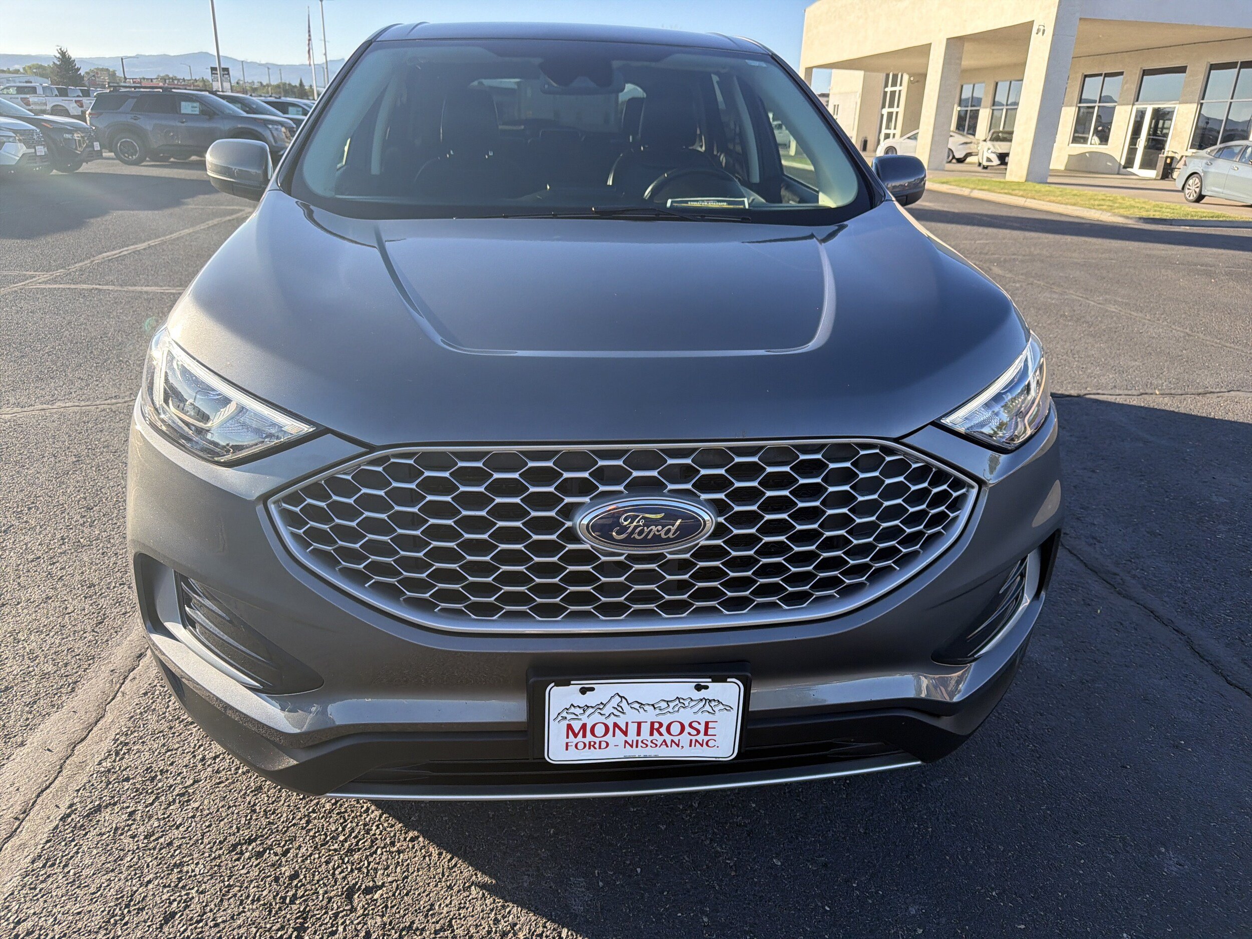 Used 2024 Ford Edge SEL AWD/4WD image 2