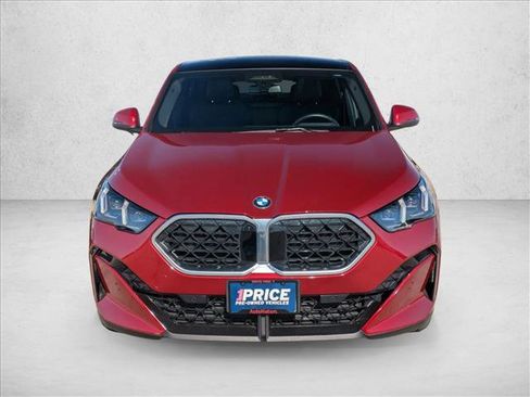 Used 2024 BMW X2 xDrive28i w/ Premium Package image 2