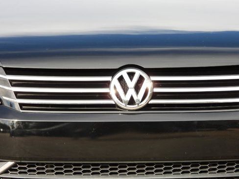 Used 2014 Volkswagen Passat 1.8T SE image 24