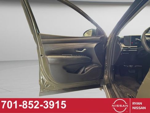 Used 2025 Hyundai Tucson SEL image 33