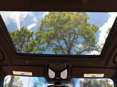Used 2019 BMW 530i w/ Convenience Package RWD image 27