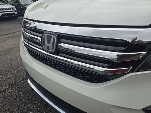 Used 2017 Honda Pilot Touring image 26