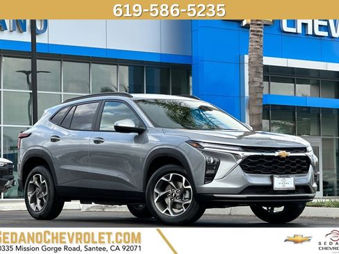 New 2026 Chevrolet Trax LT image 1