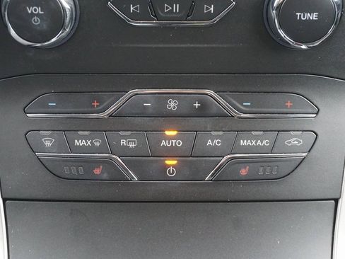 Used 2019 Ford Edge SEL w/ Equipment Group 201A image 12