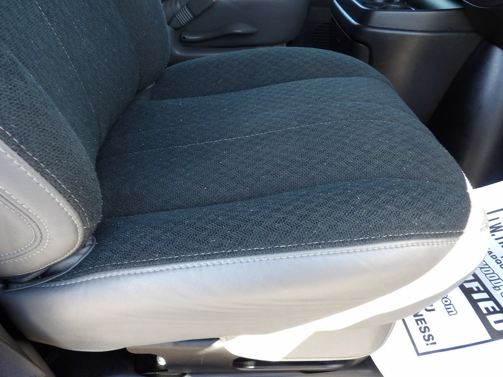 Used 2025 GMC Savana 2500 w/ Driver Convenience Package RWD image 36