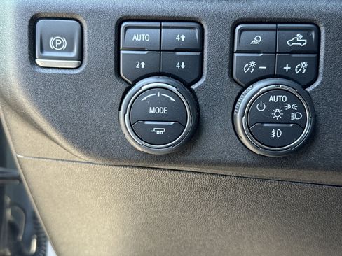 Used 2024 Chevrolet Silverado 2500 LTZ w/ LTZ Plus Package image 19
