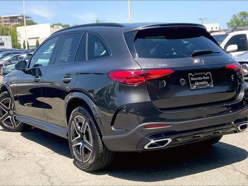 Used 2026 Mercedes-Benz GLC 300 4MATIC image 10
