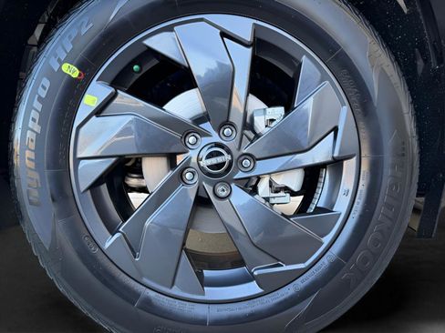 New 2026 Nissan Rogue SV image 28