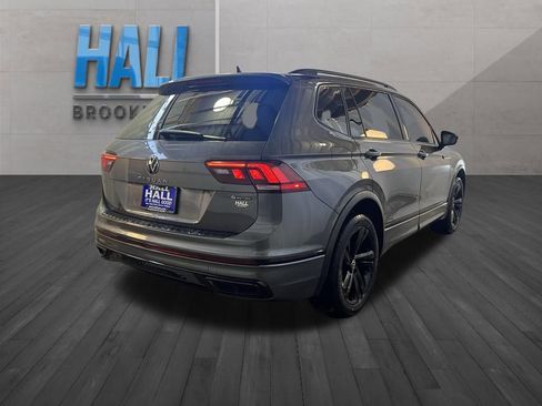 Certified 2024 Volkswagen Tiguan SE R-Line image 6