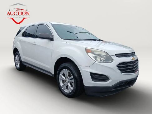 Used 2016 Chevrolet Equinox LS FWD image 3