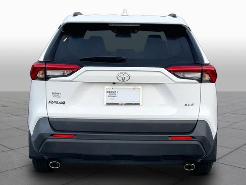 Used 2024 Toyota RAV4 XLE w/ Convenience Package FWD image 5