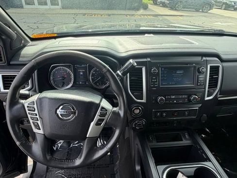 Used 2018 Nissan Titan SL w/ Midnight Edition AWD/4WD image 11