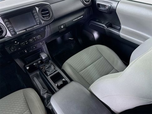Certified 2022 Toyota Tacoma SR image 25