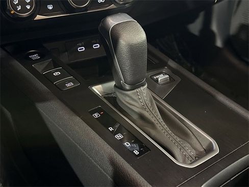 Certified 2025 Nissan Kicks SV image 19