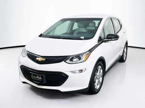 Used 2017 Chevrolet Bolt LT image 3